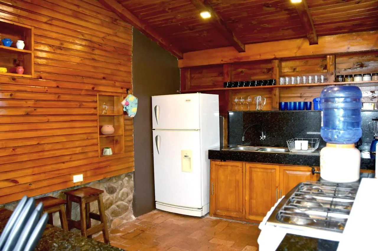 Villa Picota Cucho: Enchanting VIP Quinta with Jacuzzi near Cuenca