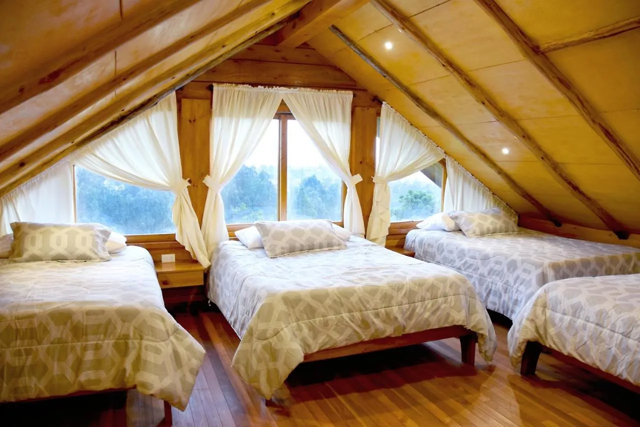 Picota Cucho: Enchanting VIP Quinta with Jacuzzi near Cuenca 0*,