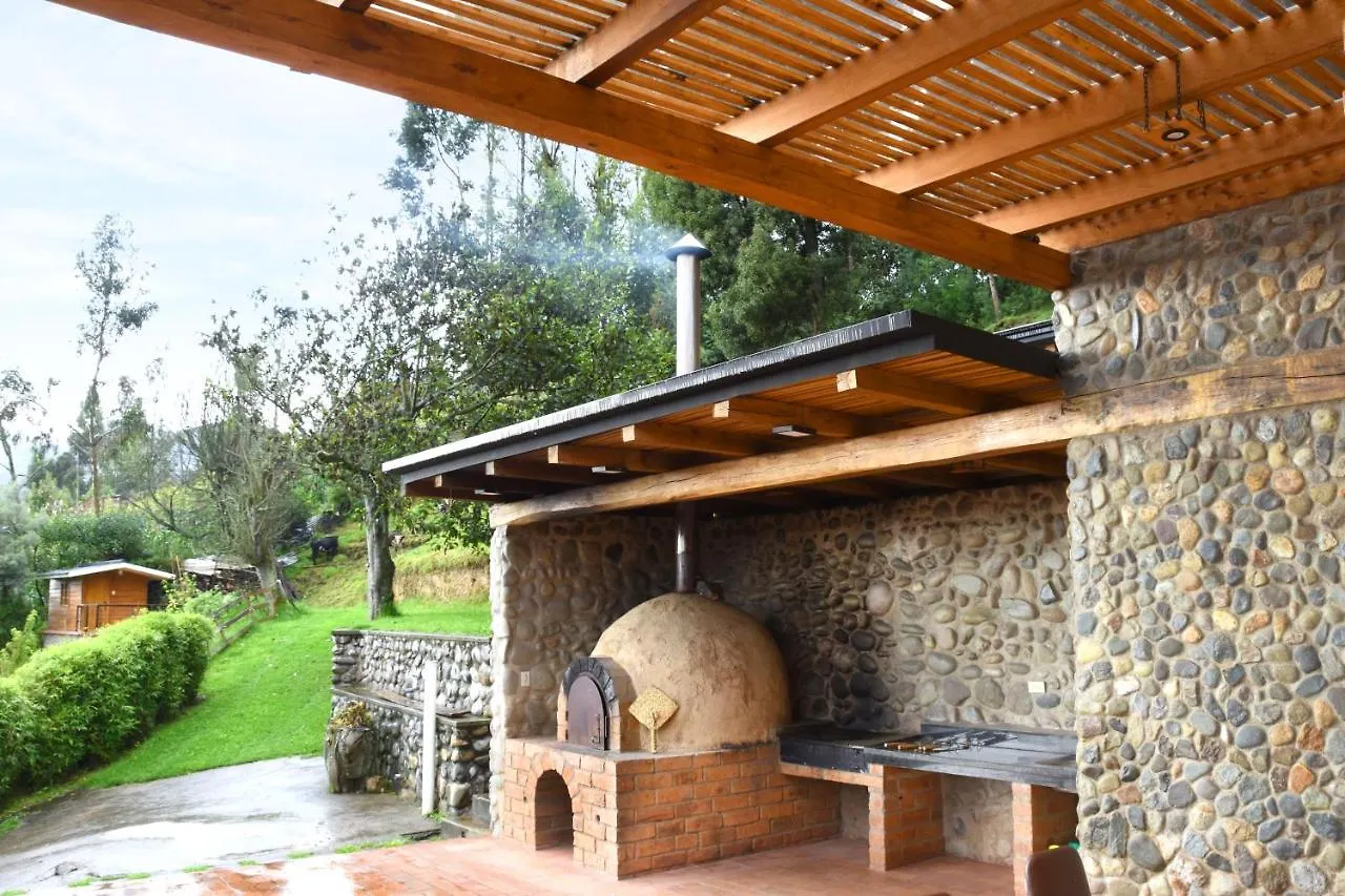 别墅 Vacaciones En Cuenca, Quedate En Picota Cucho Una Encantadora Quinta Vip Con Jacuzzi, Turco, Zona Bbq A 10Km Del Centro De La Ciudad - 20 Huespedes - 3 Habitaciones 厄瓜多尔