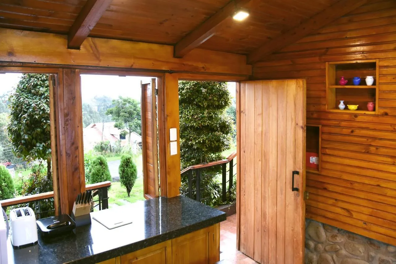 Vacaciones En Cuenca, Quedate En Picota Cucho Una Encantadora Quinta Vip Con Jacuzzi, Turco, Zona Bbq A 10Km Del Centro De La Ciudad - 20 Huespedes - 3 Habitaciones 0*, 昆卡