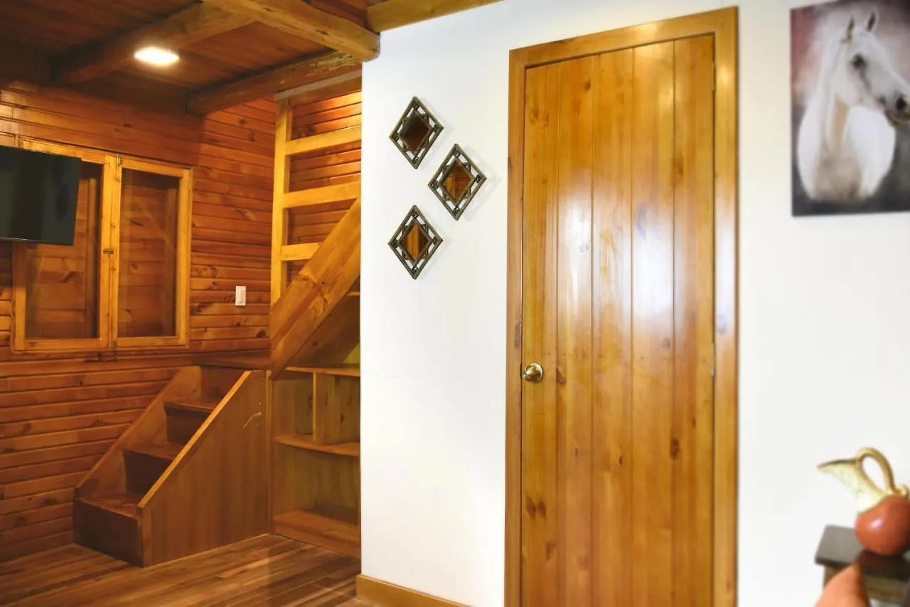 Vacaciones En Cuenca, Quedate En Picota Cucho Una Encantadora Quinta Vip Con Jacuzzi, Turco, Zona Bbq A 10Km Del Centro De La Ciudad - 20 Huespedes - 3 Habitaciones 别墅 昆卡