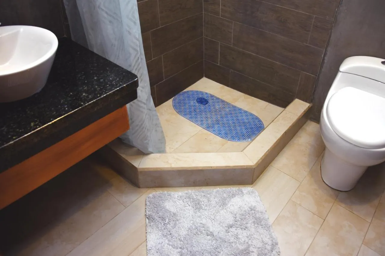 Vacaciones En Cuenca, Quedate En Picota Cucho Una Encantadora Quinta Vip Con Jacuzzi, Turco, Zona Bbq A 10Km Del Centro De La Ciudad - 20 Huespedes - 3 Habitaciones 别墅 昆卡