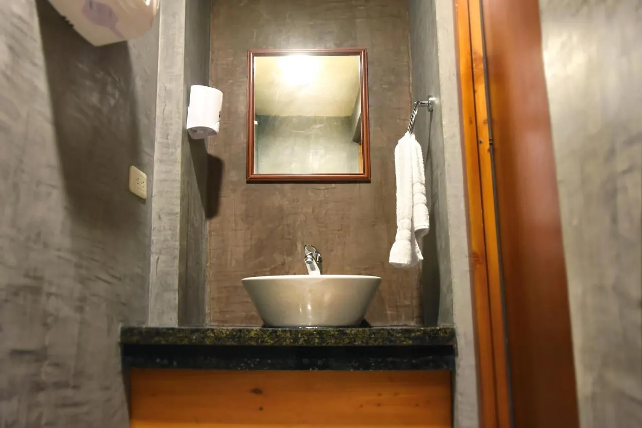 Vacaciones En Cuenca, Quedate En Picota Cucho Una Encantadora Quinta Vip Con Jacuzzi, Turco, Zona Bbq A 10Km Del Centro De La Ciudad - 20 Huespedes - 3 Habitaciones