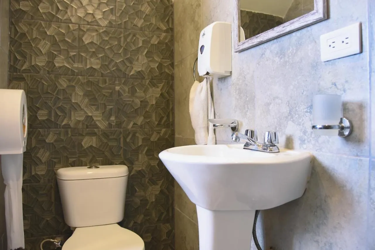 Vacaciones En Cuenca, Quedate En Picota Cucho Una Encantadora Quinta Vip Con Jacuzzi, Turco, Zona Bbq A 10Km Del Centro De La Ciudad - 20 Huespedes - 3 Habitaciones 厄瓜多尔
